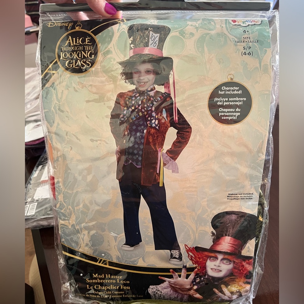 Disney Alice Through the Looking Glass Mad Hatter Costume - Red, Black, White